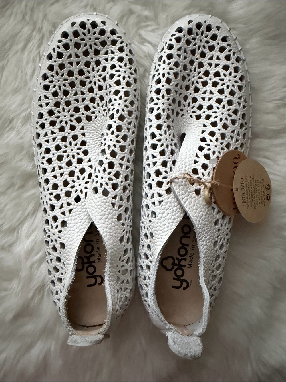 New! Yokono White Perforated Leather Slip-On Flats - Picture 2 of 4